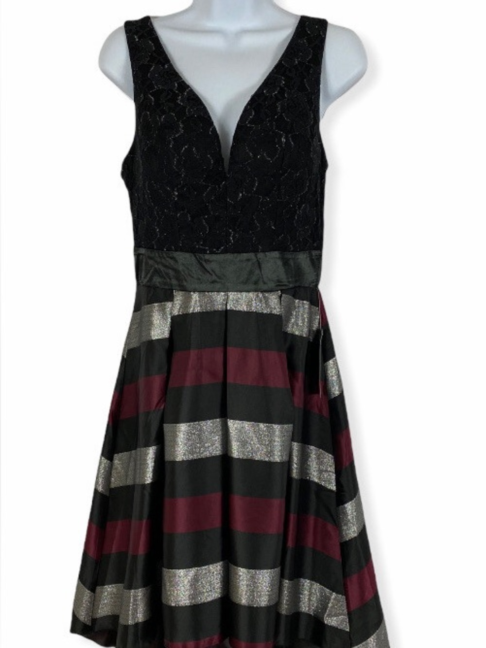 VENUS BLACK AND WHITE LACE STRIPED COCKTAIL DRESS IN SIZE 6
